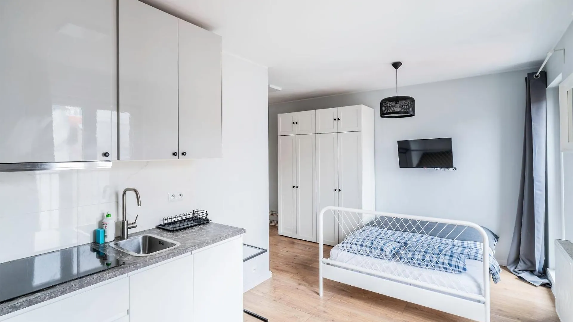 Teal 2 Apartment Wroclaw 0*,  Poland